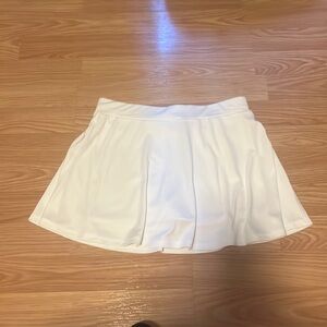 Cute white skirt